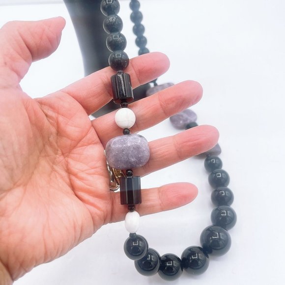 Black White Levander Natural Stones Beads Necklace Medium - Picture 6 of 7
